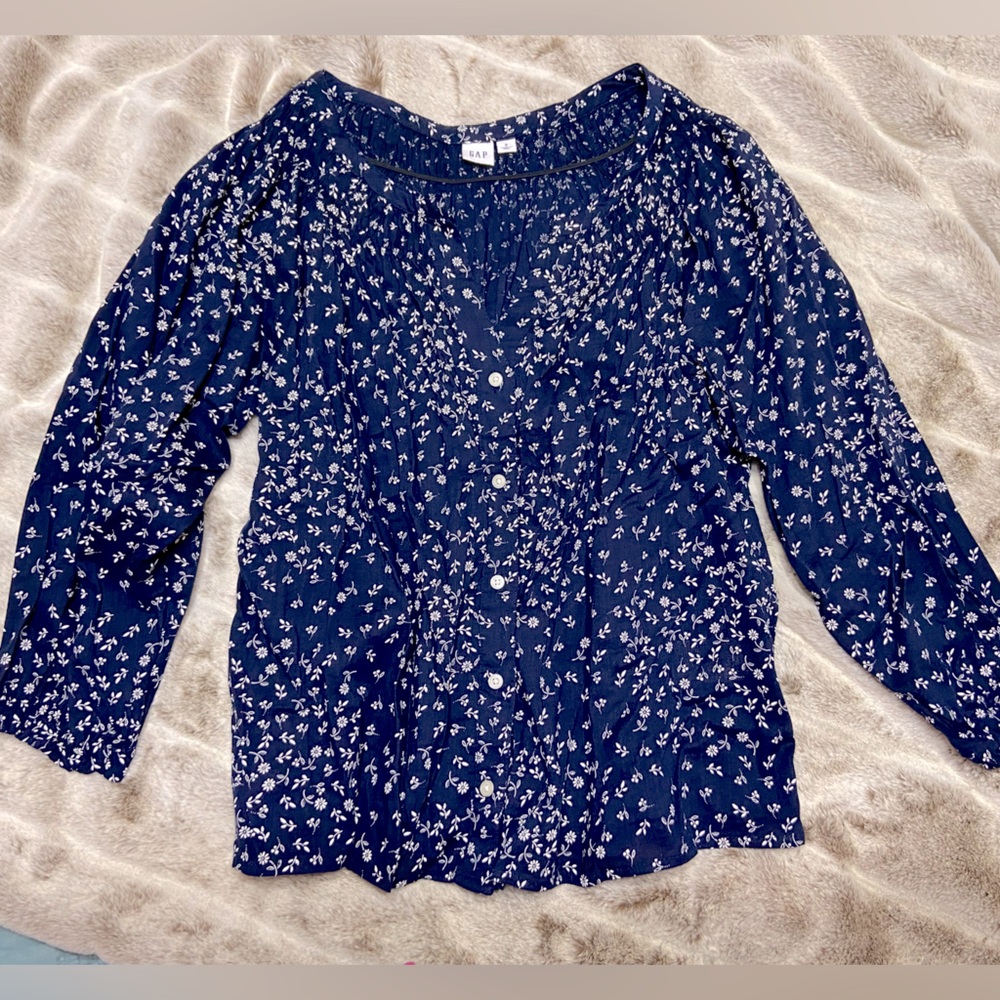 GAP Women’s Small Navy Floral Blouse